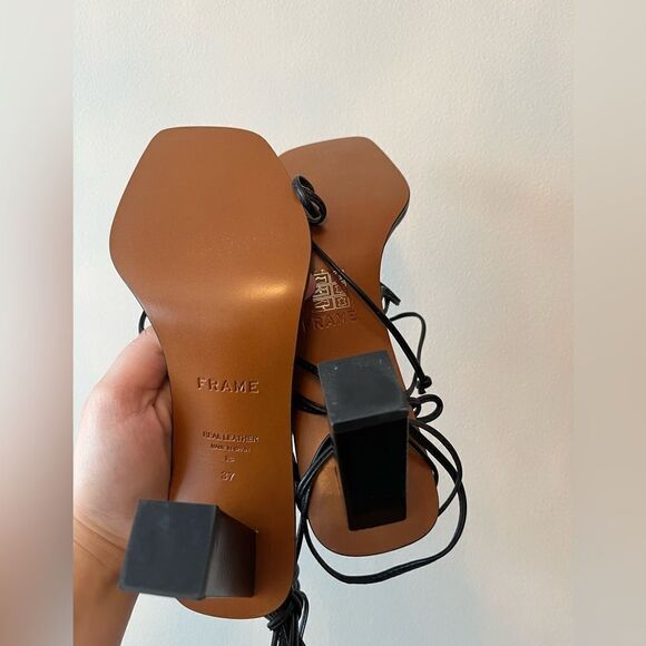 FRAME Le Doheny Heel Sandals Black - Picture 2 of 12